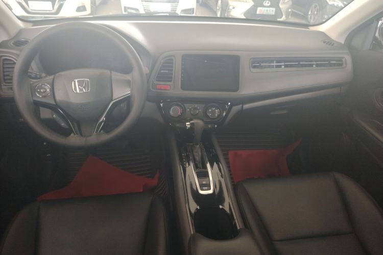 Used Honda Vezel 2017 1.5L CVT 2WD Comfort Model Interior 3