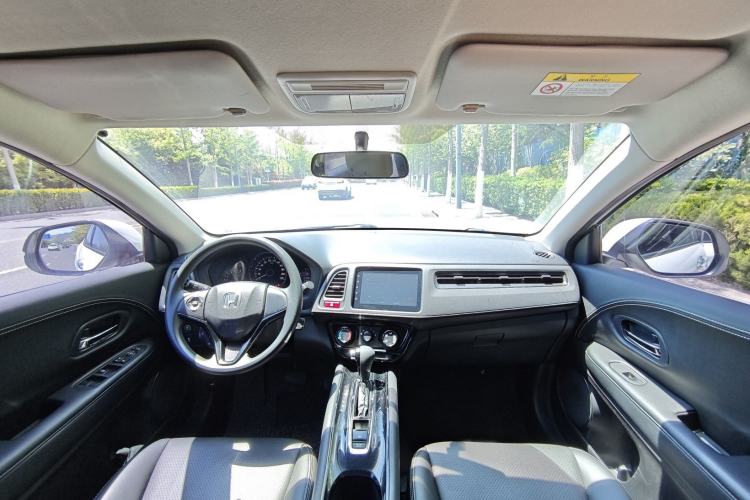 Used Honda Vezel 2017 1.5L CVT 2WD Comfort Model Interior 3