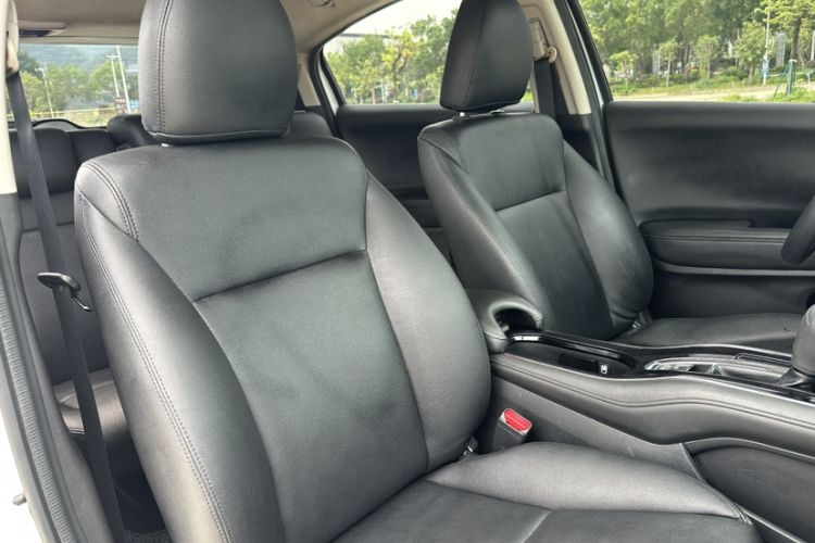 Used Honda Vezel 2017 1.5L CVT 2WD Comfort Model Interior 8