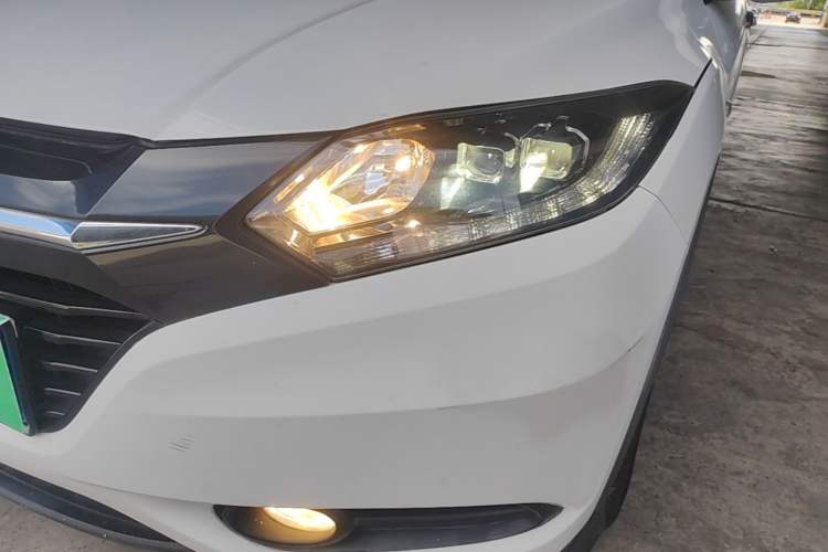 Used Honda Vezel 2017 1.8L CVT Front-Wheel Drive Pioneer Edition Left Front Headlight