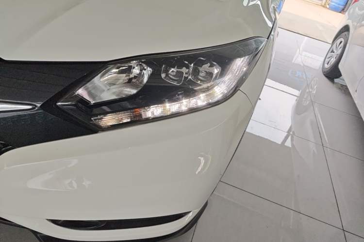 Used Honda Vezel 2017 1.8L CVT Front-Wheel Drive Pioneer Edition Left Front Headlight
