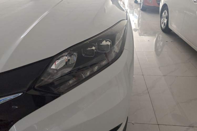 Used Honda Vezel 2017 1.8L CVT Front-Wheel Drive Pioneer Edition Left Front Headlight