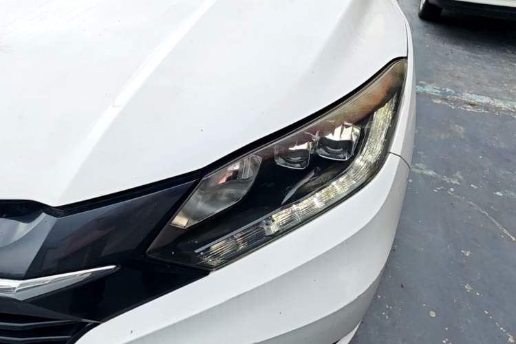 Used Honda Vezel 2017 1.8L CVT Front-Wheel Drive Pioneer Edition Left Front Headlight