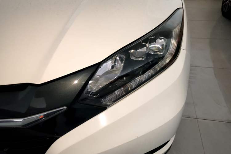 Used Honda Vezel 2017 1.8L CVT Front-Wheel Drive Pioneer Edition Left Front Headlight