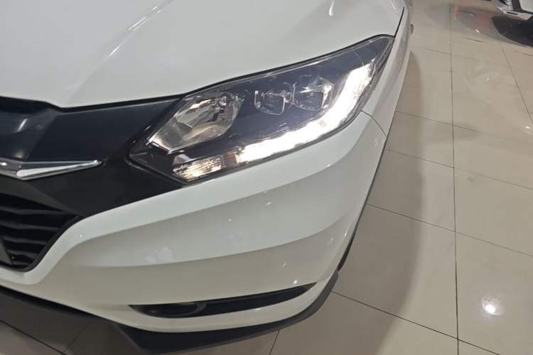 Used Honda Vezel 2017 1.8L CVT Front-Wheel Drive Pioneer Edition Left Front Headlight