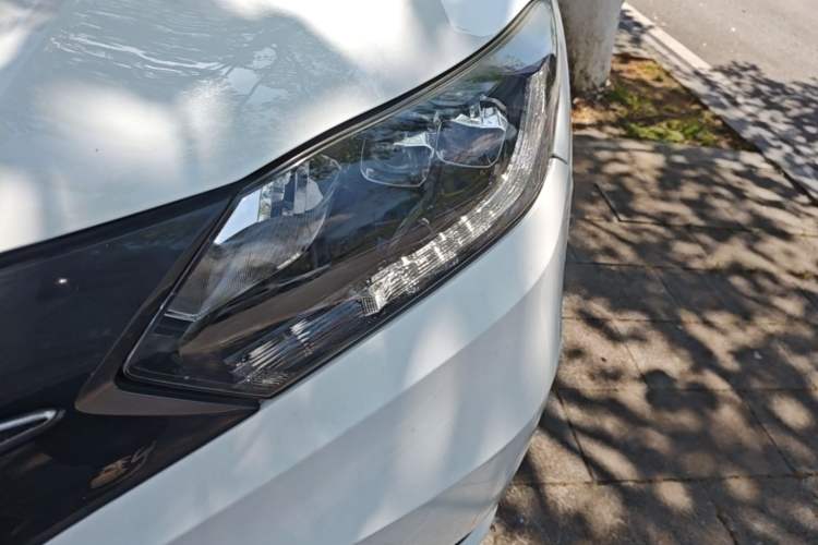 Used Honda Vezel 2017 1.8L CVT Front-Wheel Drive Pioneer Edition Left Front Headlight