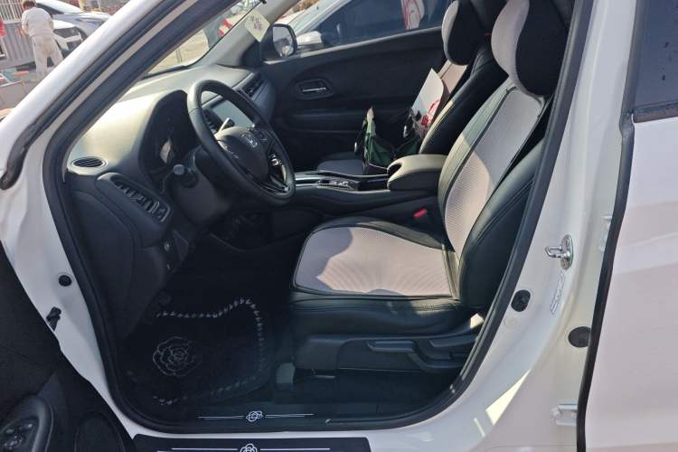 Used Honda Vezel 2017 1.5L CVT 2WD Comfort Model Left Front Seat