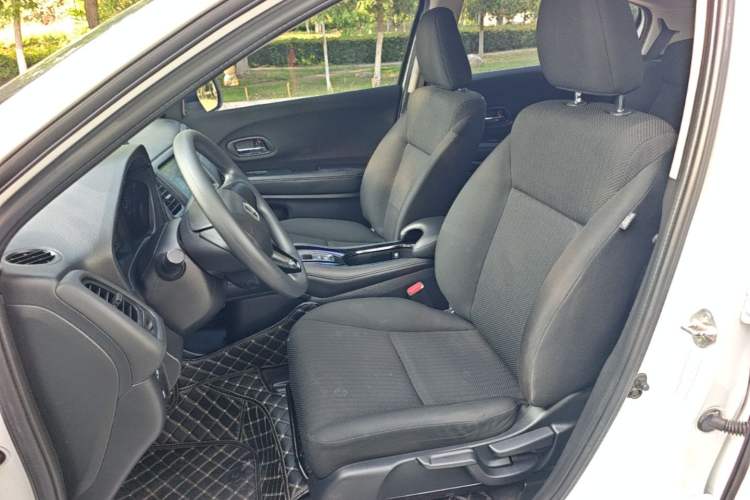 Used Honda Vezel 2017 1.5L CVT 2WD Comfort Model Left Front Seat