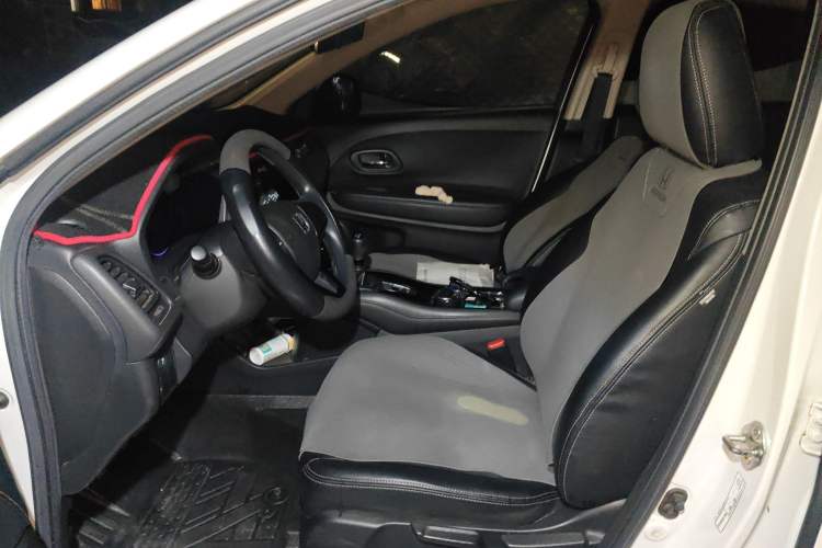 Used Honda Vezel 2017 1.5L manual two-wheel drive Comfort trim level Left Front Seat