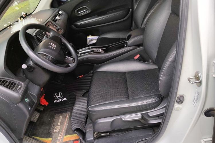 Used Honda Vezel 2017 1.8L CVT Front-Wheel Drive Pioneer Edition Left Front Seat
