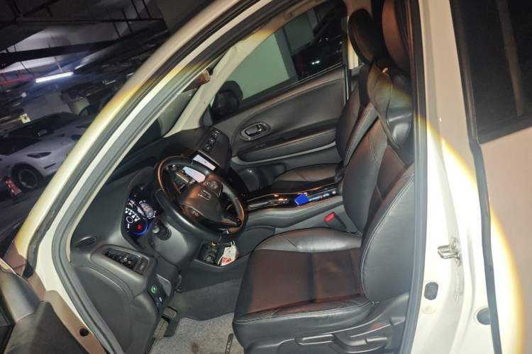 Used Honda Vezel 2017 1.5L CVT 2WD Comfort Model Left Front Seat