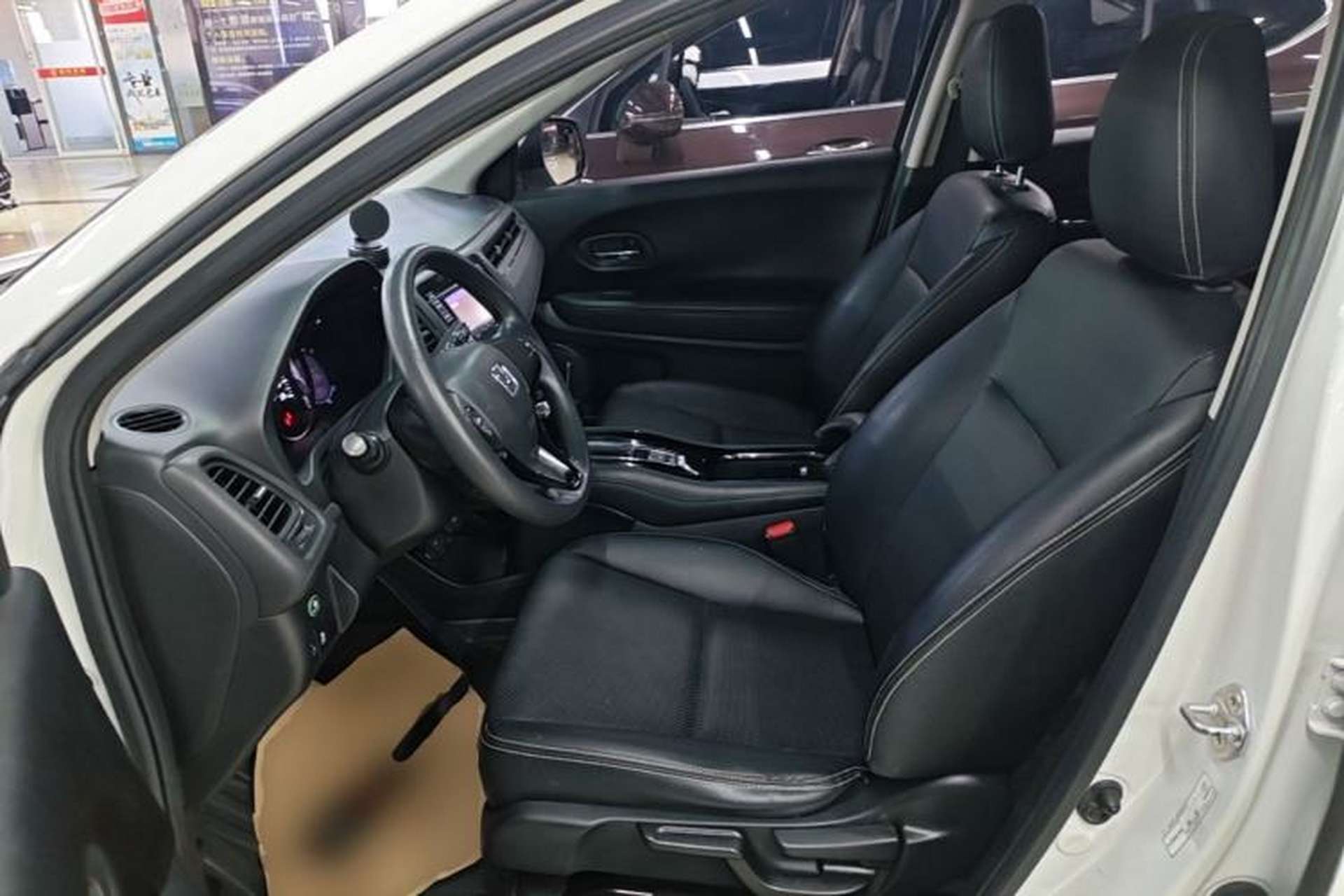 Used Honda Vezel 2017 1.5L CVT 2WD Comfort Model Left Front Seat