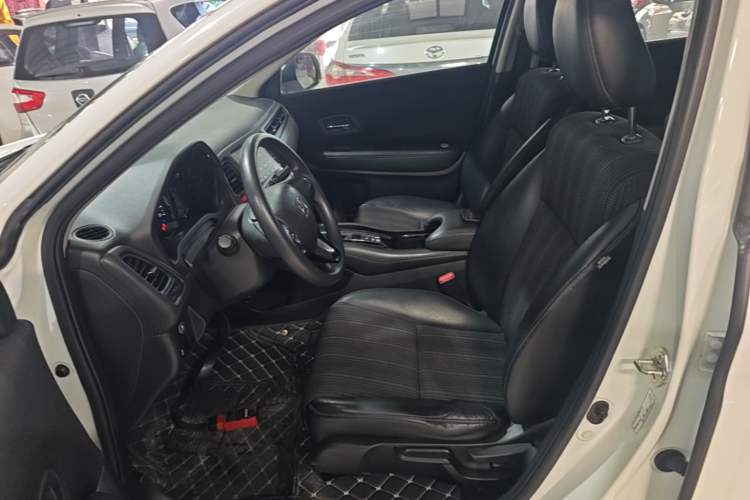 Used Honda Vezel 2017 1.8L CVT Front-Wheel Drive Pioneer Edition Left Front Seat
