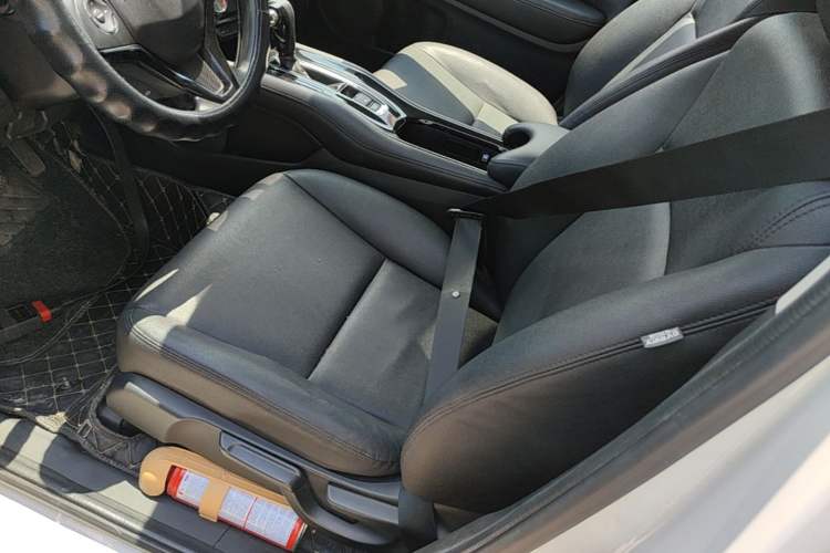 Used Honda Vezel 2017 1.5L CVT 2WD Comfort Model Left Front Seat