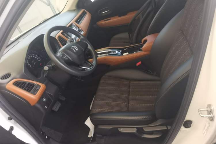 Used Honda Vezel 2017 1.8L CVT Front-Wheel Drive Pioneer Edition Left Front Seat