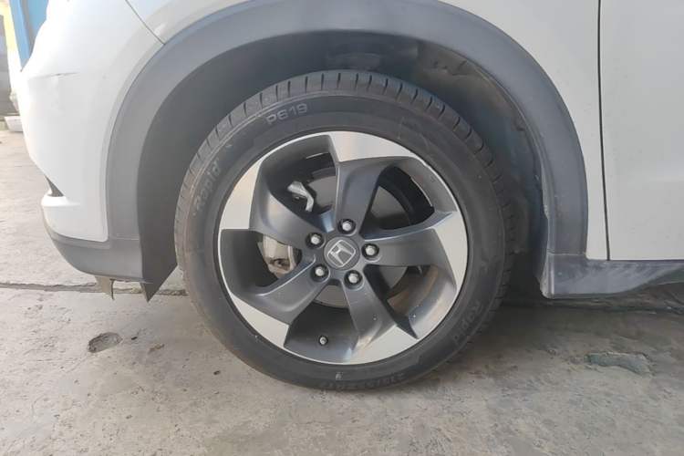 Used Honda Vezel 2017 1.8L CVT Front-Wheel Drive Pioneer Edition Left Front Wheel Hub