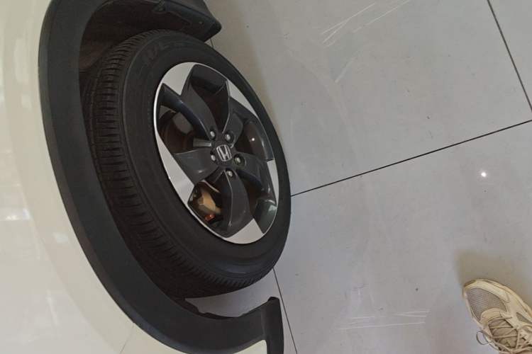 Used Honda Vezel 2017 1.8L CVT Front-Wheel Drive Pioneer Edition Left Front Wheel Hub
