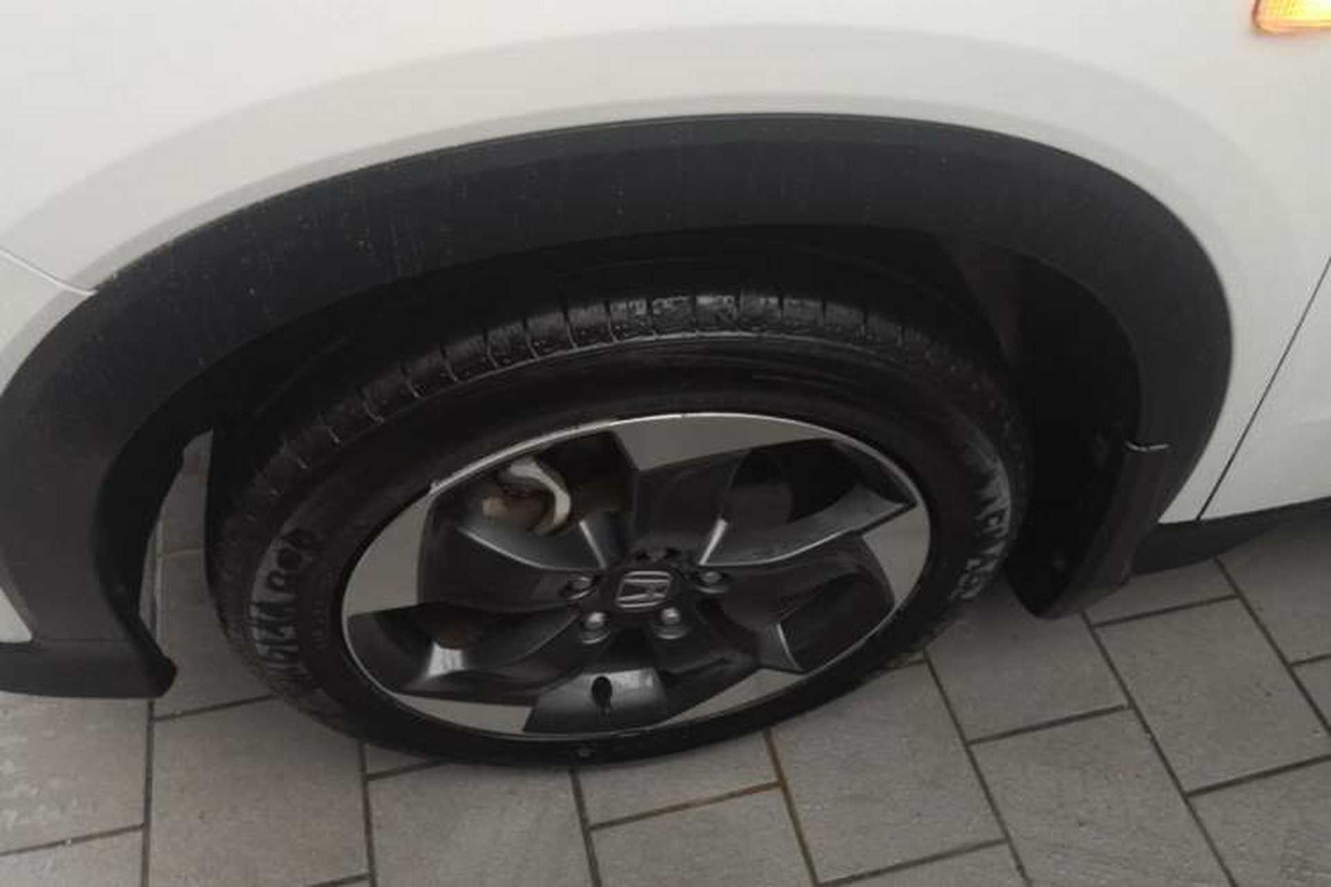 Used Honda Vezel 2017 1.8L CVT Front-Wheel Drive Pioneer Edition Left Front Wheel Hub