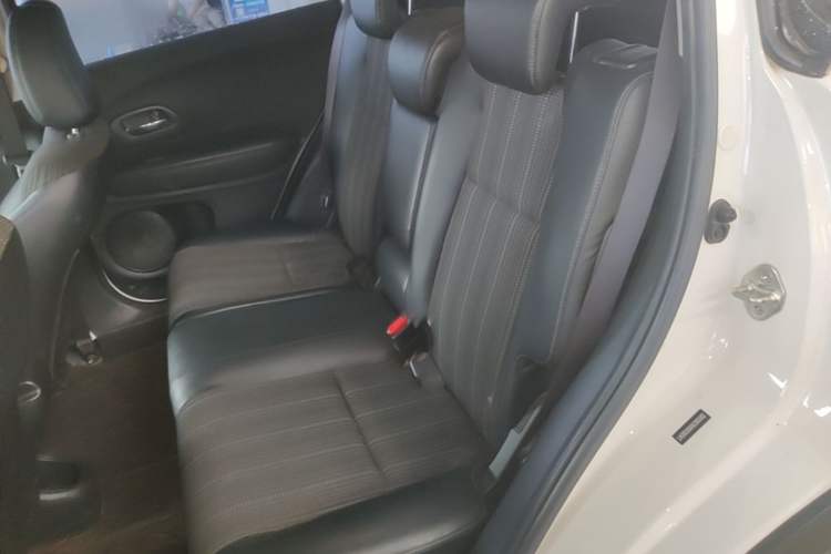 Used Honda Vezel 2017 1.8L CVT Front-Wheel Drive Pioneer Edition Left Rear Seat