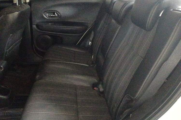 Used Honda Vezel 2017 1.8L CVT Front-Wheel Drive Pioneer Edition Left Rear Seat