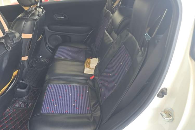 Used Honda Vezel 2017 1.8L CVT Front-Wheel Drive Pioneer Edition Left Rear Seat