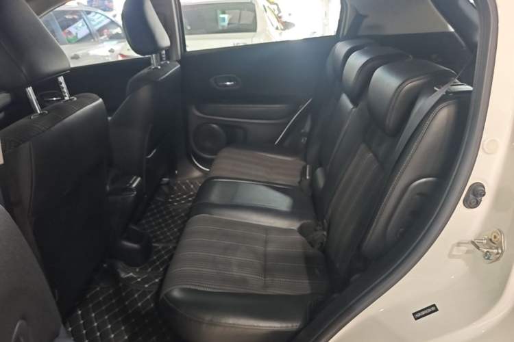 Used Honda Vezel 2017 1.8L CVT Front-Wheel Drive Pioneer Edition Left Rear Seat
