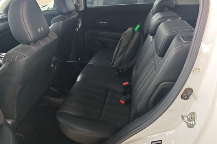 Used Honda Vezel 2017 1.8L CVT Front-Wheel Drive Pioneer Edition Left Rear Seat