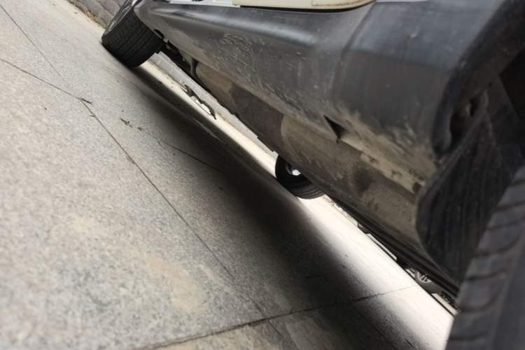 Used Honda Vezel 2017 1.8L CVT Front-Wheel Drive Pioneer Edition Left Side Sill
