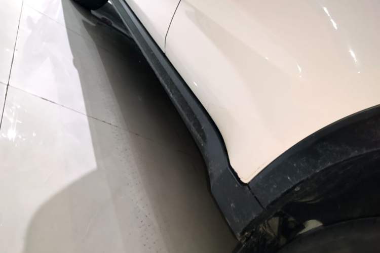 Used Honda Vezel 2017 1.8L CVT Front-Wheel Drive Pioneer Edition Left Side Sill
