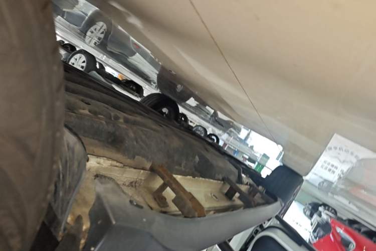 Used Honda Vezel 2017 1.8L CVT Front-Wheel Drive Pioneer Edition Left Side Sill