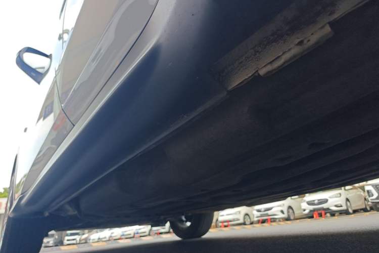 Used Honda Vezel 2017 1.5L CVT 2WD Comfort Model Left Side Sill