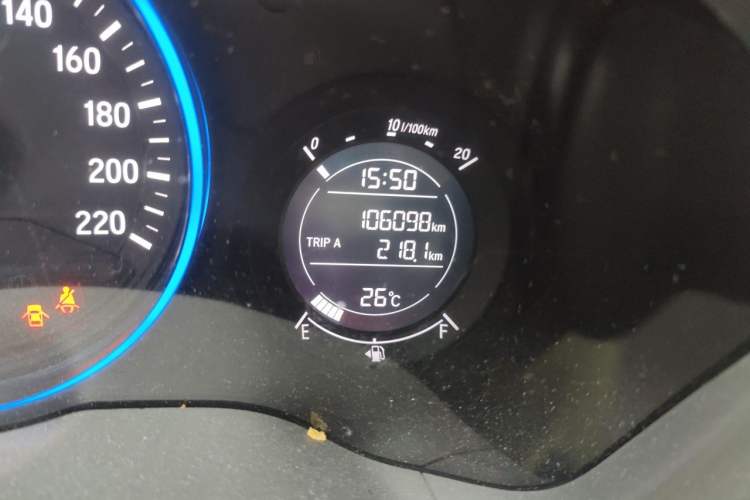 Used Honda Vezel 2017 1.5L CVT 2WD Comfort Model Odometer Close Up