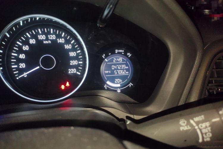 Used Honda Vezel 2017 1.5L CVT 2WD Comfort Model Odometer Close Up