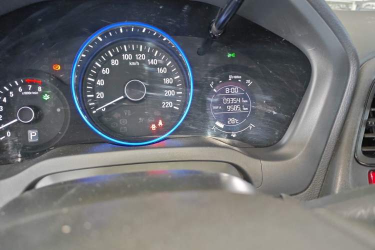 Used Honda Vezel 2017 1.5L CVT 2WD Comfort Model Odometer Close Up