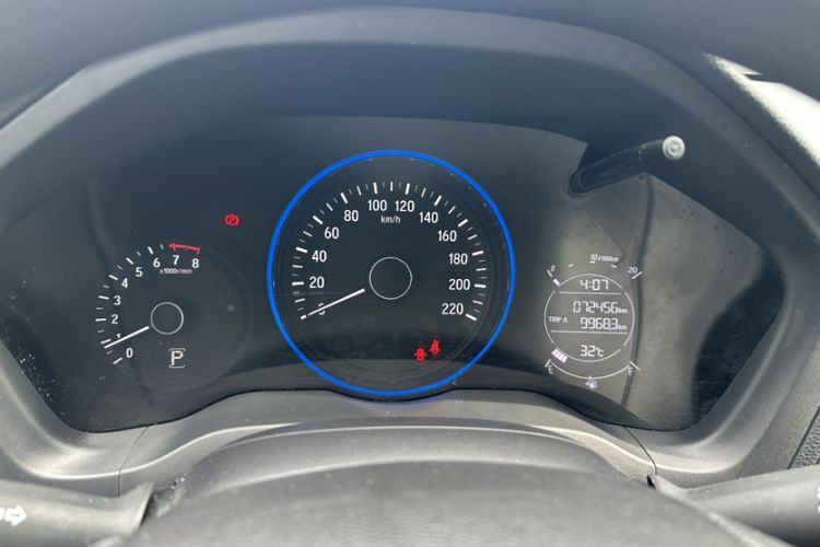 Used Honda Vezel 2017 1.5L CVT 2WD Comfort Model Odometer Close Up