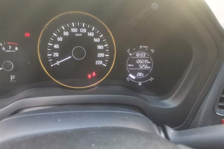 Used Honda Vezel 2017 1.5L CVT 2WD Comfort Model Odometer Close Up