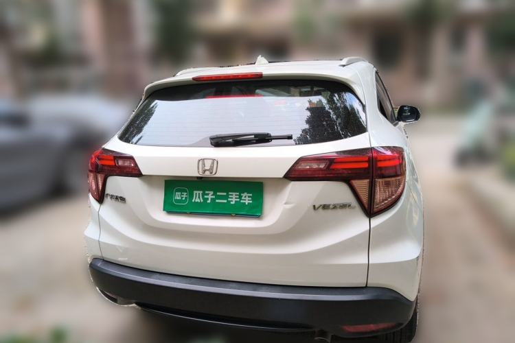 Used Honda Vezel 2017 1.8L CVT Front-Wheel Drive Pioneer Edition Rear