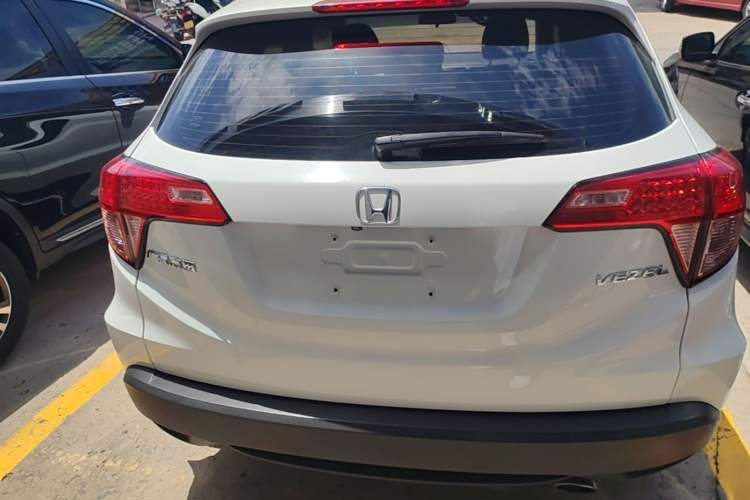 Used Honda Vezel 2017 1.5L CVT 2WD Comfort Model Rear