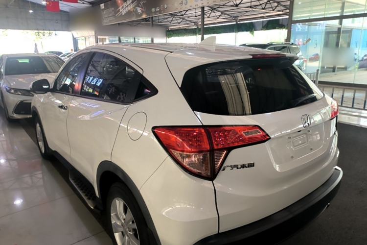 Used Honda Vezel 2017 1.5L CVT 2WD Comfort Model Rear Left 45 Deg