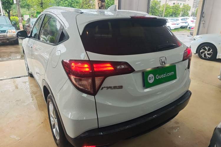Used Honda Vezel 2017 1.5L CVT 2WD Comfort Model Rear Left 45 Deg
