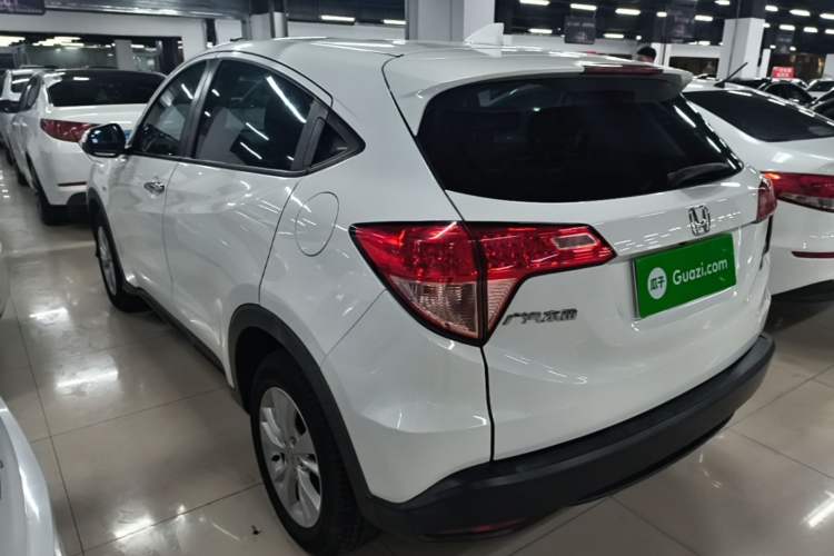 Used Honda Vezel 2017 1.5L CVT 2WD Comfort Model Rear Left 45 Deg