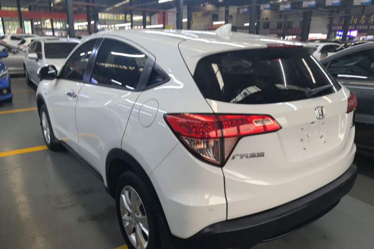 Used Honda Vezel 2017 1.5L CVT 2WD Comfort Model Rear Left 45 Deg