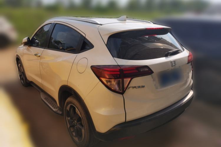 Used Honda Vezel 2017 1.8L CVT Front-Wheel Drive Pioneer Edition Rear Left 45 Deg