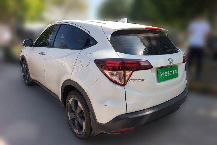 Used Honda Vezel 2017 1.8L CVT Front-Wheel Drive Pioneer Edition Rear Left 45 Deg