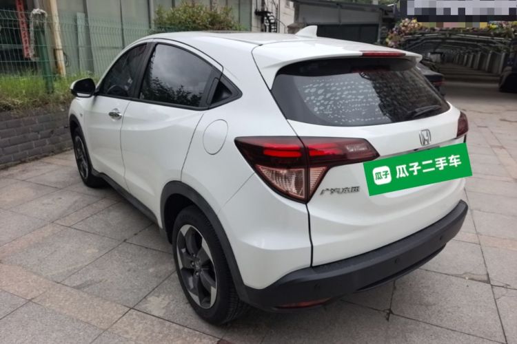 Used Honda Vezel 2017 1.8L CVT Front-Wheel Drive Pioneer Edition Rear Left 45 Deg
