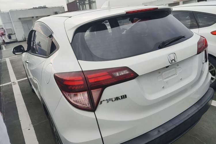 Used Honda Vezel 2017 1.8L CVT Front-Wheel Drive Pioneer Edition Rear Left 45 Deg