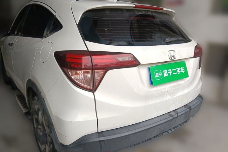 Used Honda Vezel 2017 1.8L CVT Front-Wheel Drive Pioneer Edition Rear Left 45 Deg