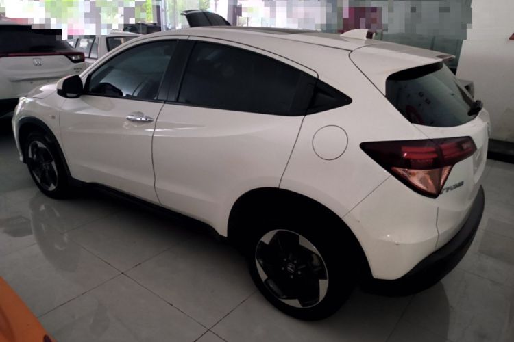 Used Honda Vezel 2017 1.8L CVT Front-Wheel Drive Pioneer Edition Rear Left 45 Deg