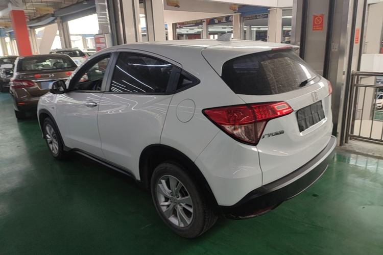 Used Honda Vezel 2017 1.5L CVT 2WD Comfort Model Rear Left 45 Deg