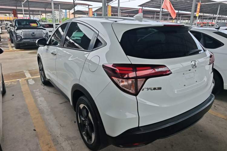 Used Honda Vezel 2017 1.8L CVT Front-Wheel Drive Pioneer Edition Rear Left 45 Deg